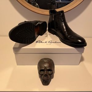 ROBERT GRAHAM Gordon Skull Embossed Fur Lined Zip Ankle Boot